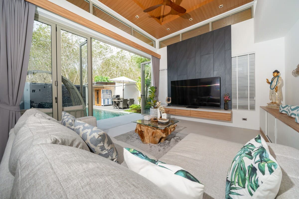 Villa 3 bedrooms with pool in Bang Tao, Phuket — photo 2