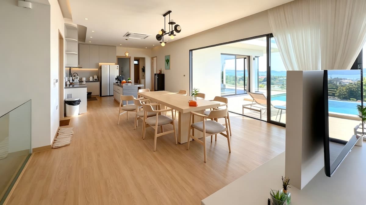 Villa 5 bedrooms with pool in Chalong, Phuket — photo 3