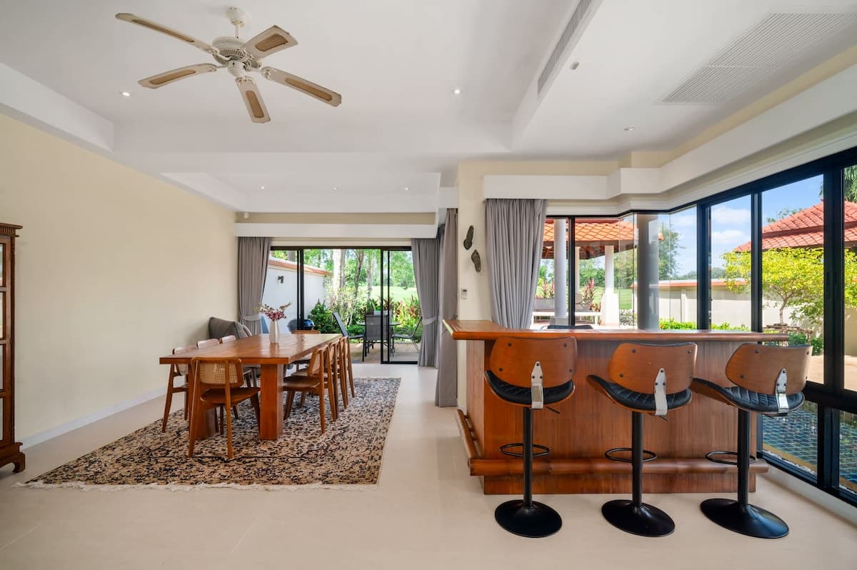 Villa 4 bedrooms with pool in Bang Tao, Phuket — photo 2
