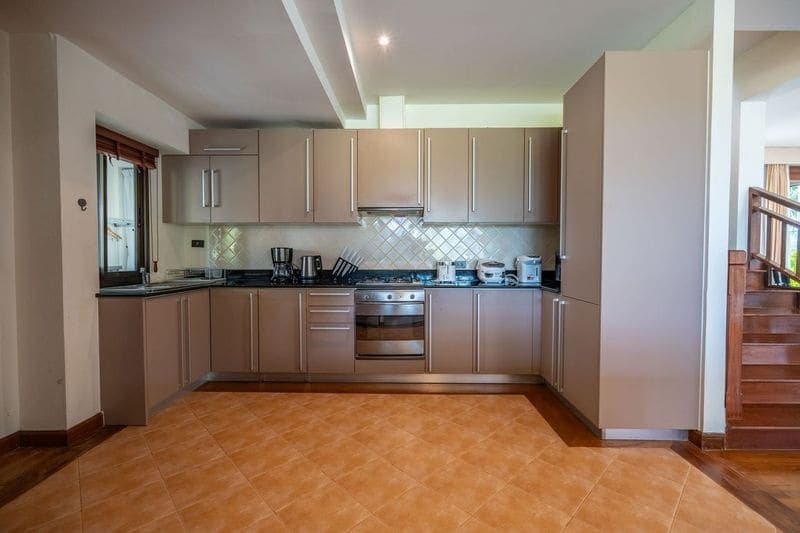Villa 4 bedrooms with pool in Bang Tao, Phuket — photo 3