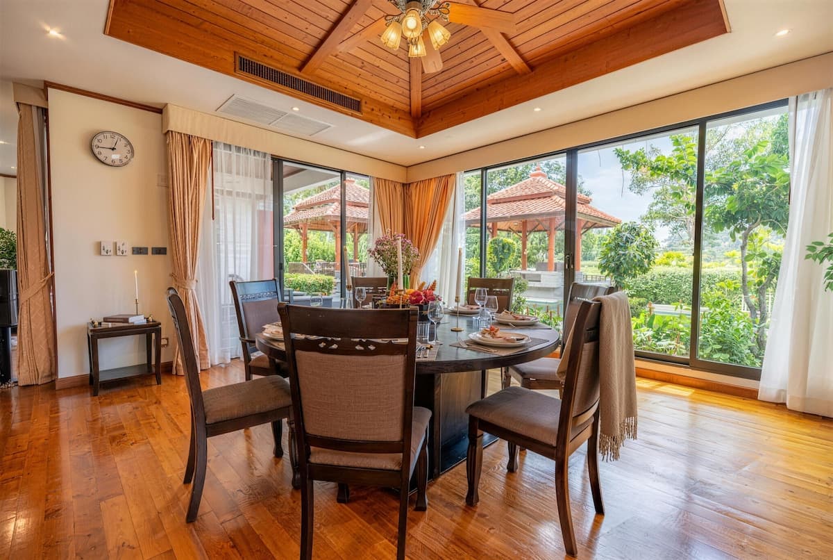 Villa 4 bedrooms with pool in Bang Tao, Phuket — photo 5