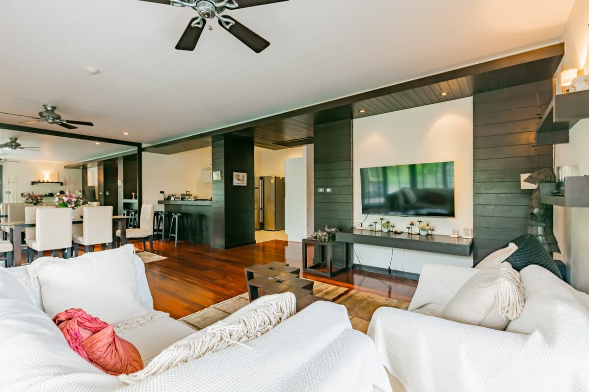 Villa 3 bedrooms with pool in Bang Tao, Phuket — photo 5