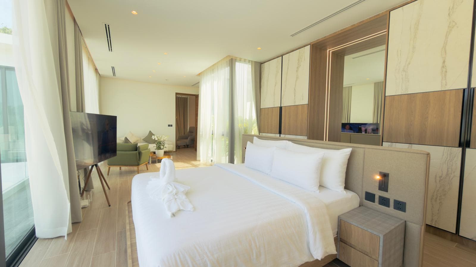 Villa 3 bedrooms with pool in Sa Khu, Phuket — photo 2