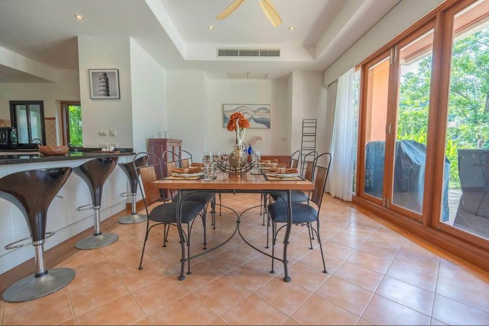 Villa 4 bedrooms with pool in Bang Tao, Phuket — photo 4