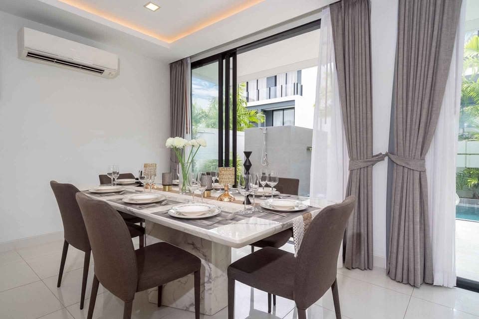 Villa 5 bedrooms with pool in Bang Tao, Phuket — photo 4