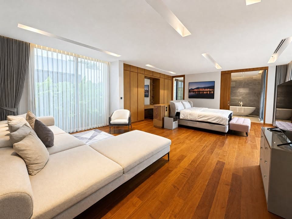 Apartment 4 bedrooms with pool in Bang Tao, Phuket — photo 3