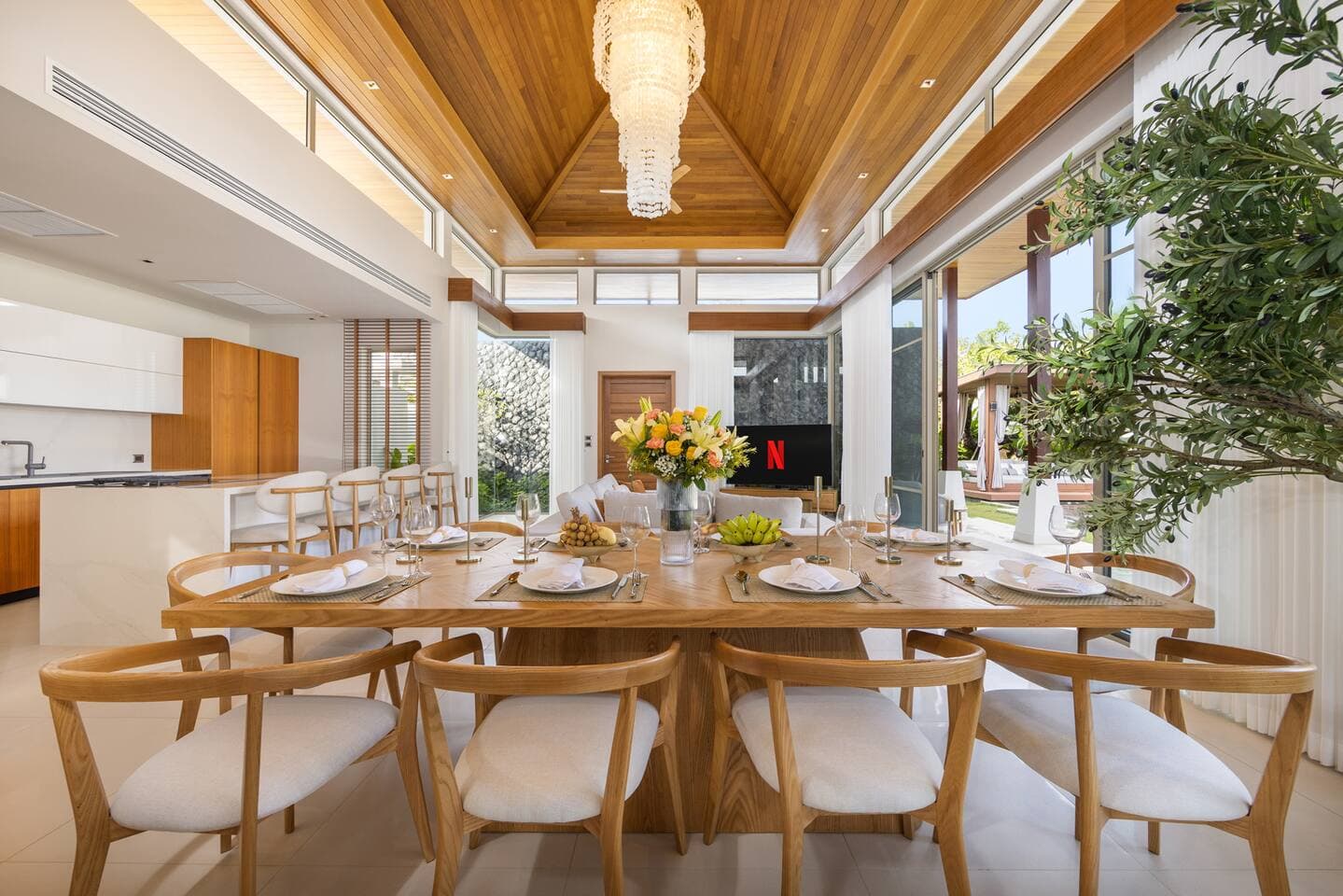 Villa 4 bedrooms with pool in Bang Tao, Phuket — photo 2
