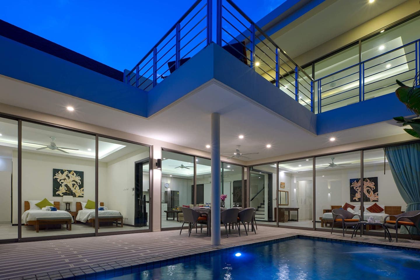 Villa 4 bedrooms with pool in Rawai, Phuket — photo 2