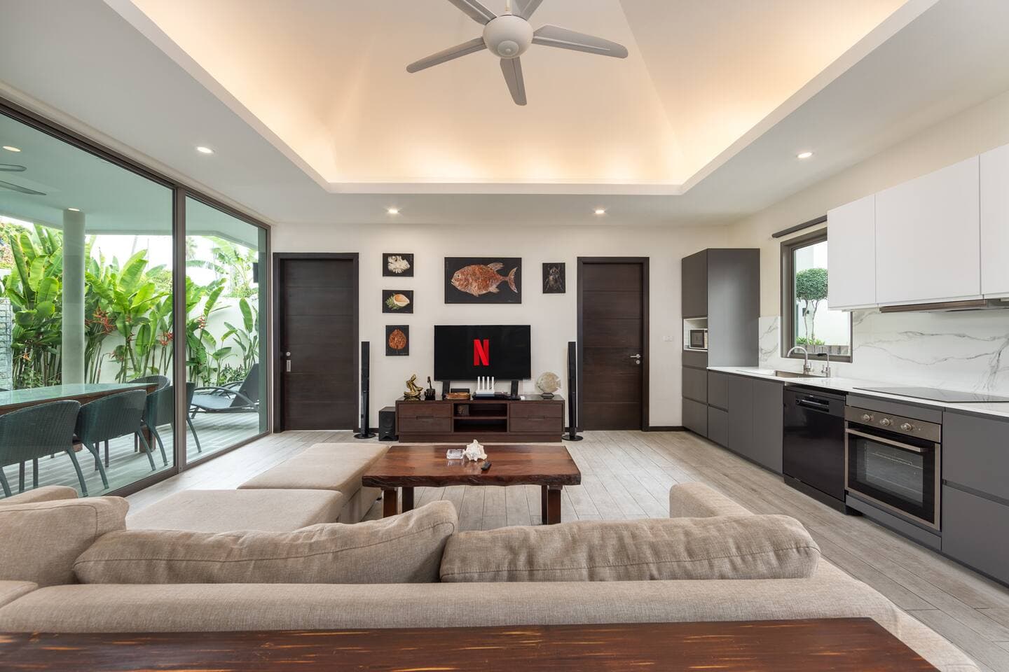 Villa 4 bedrooms with pool in Rawai, Phuket — photo 5