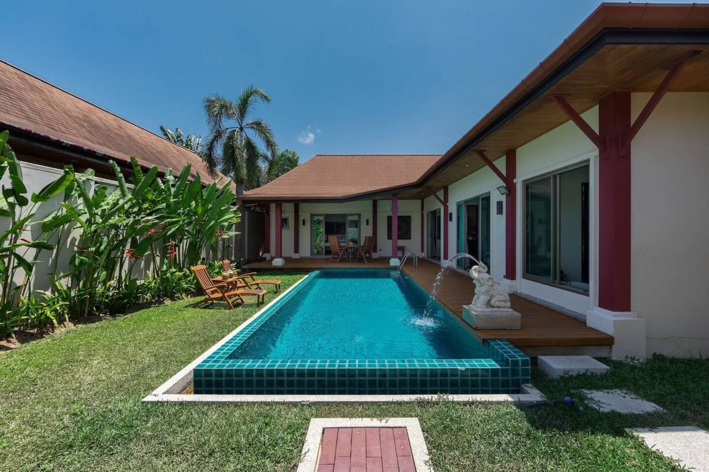 Villa 3 bedrooms with pool in Rawai, Phuket — photo 3