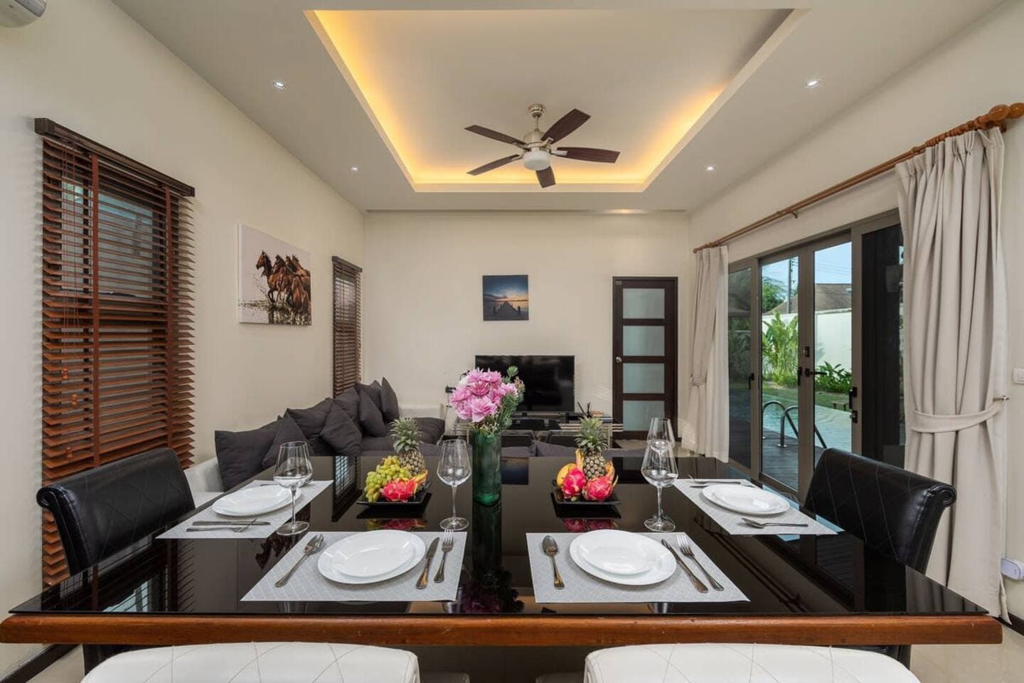 Villa 3 bedrooms with pool in Rawai, Phuket — photo 5