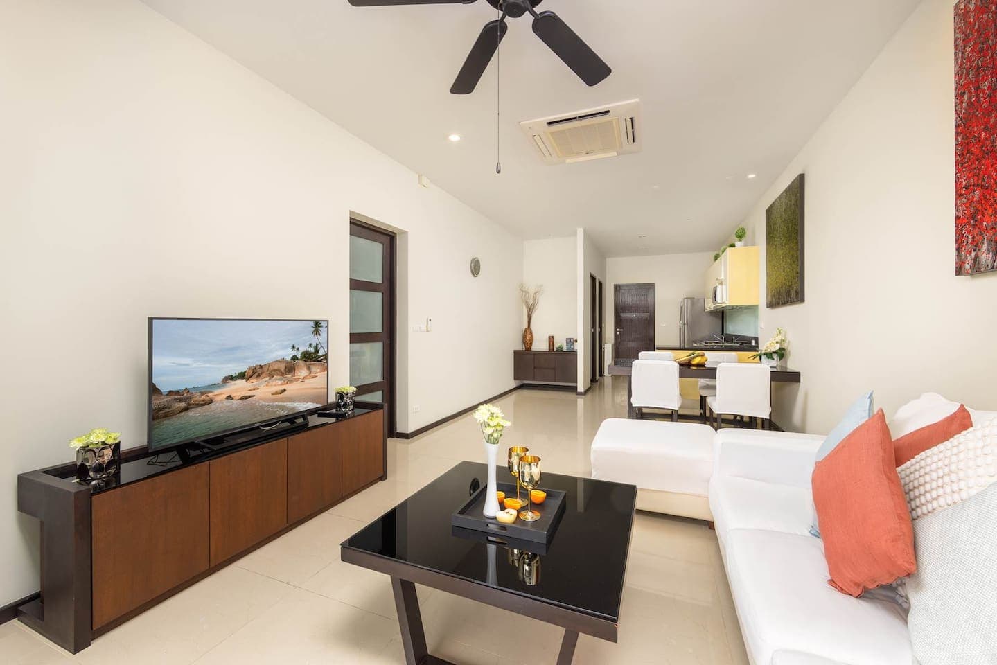 Villa 3 bedrooms with pool in Rawai, Phuket — photo 3