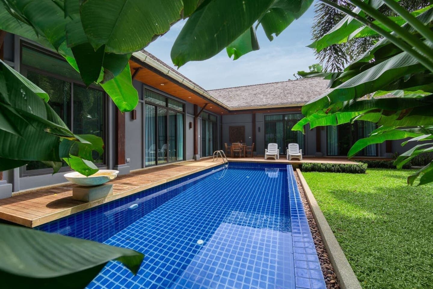 Villa 3 bedrooms with pool in Chalong, Phuket — photo 3