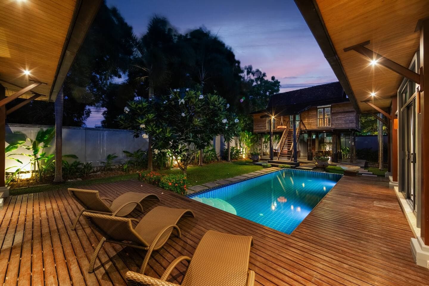 Villa 3 bedrooms with pool in Chalong, Phuket — photo 5