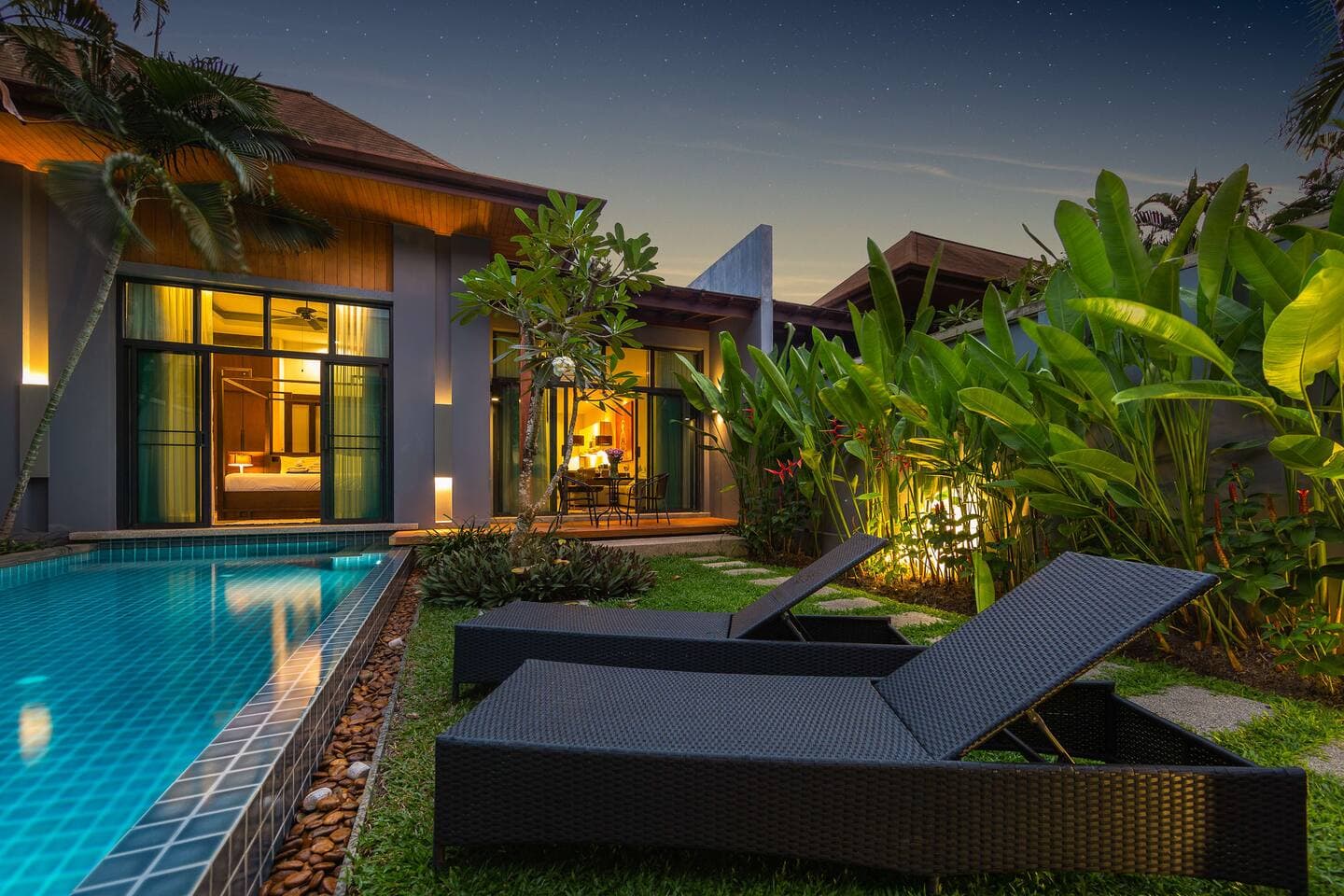 Villa 2 bedrooms with pool in Rawai, Phuket — photo 5