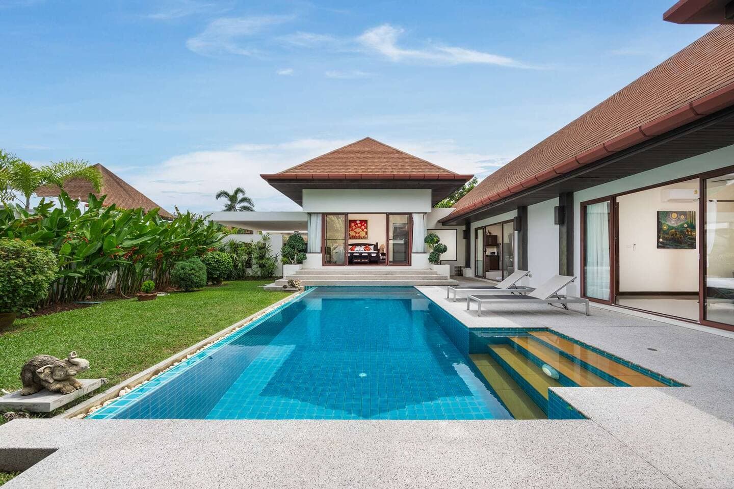 Villa 3 bedrooms with pool in Chalong, Phuket — photo 3