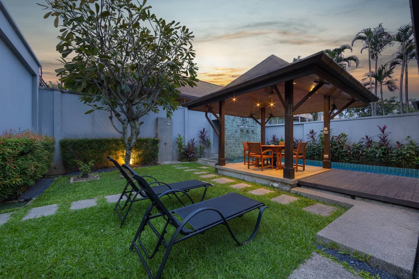 Villa 3 bedrooms with pool in Rawai, Phuket — photo 5