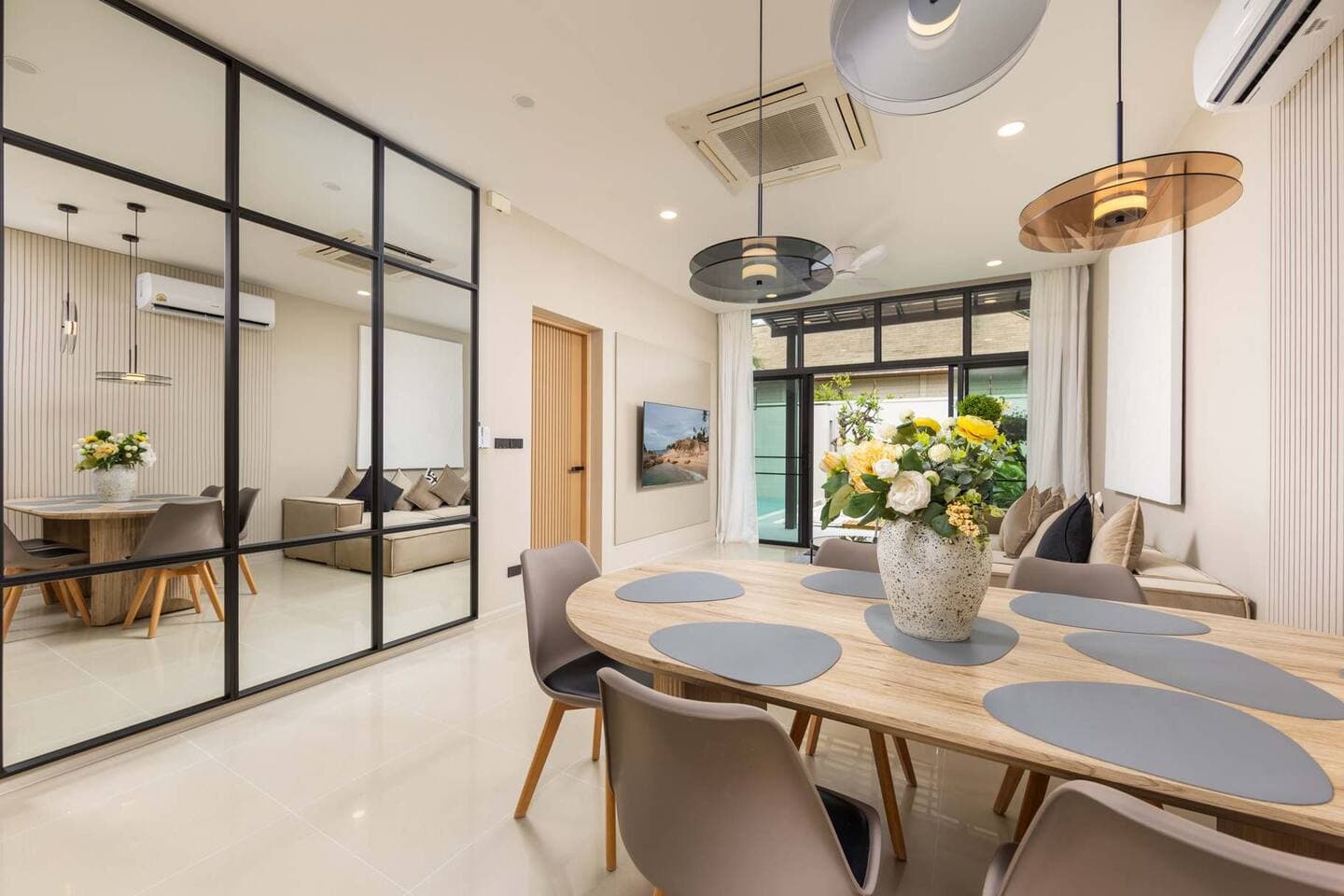 Villa 2 bedrooms with pool in Rawai, Phuket — photo 2