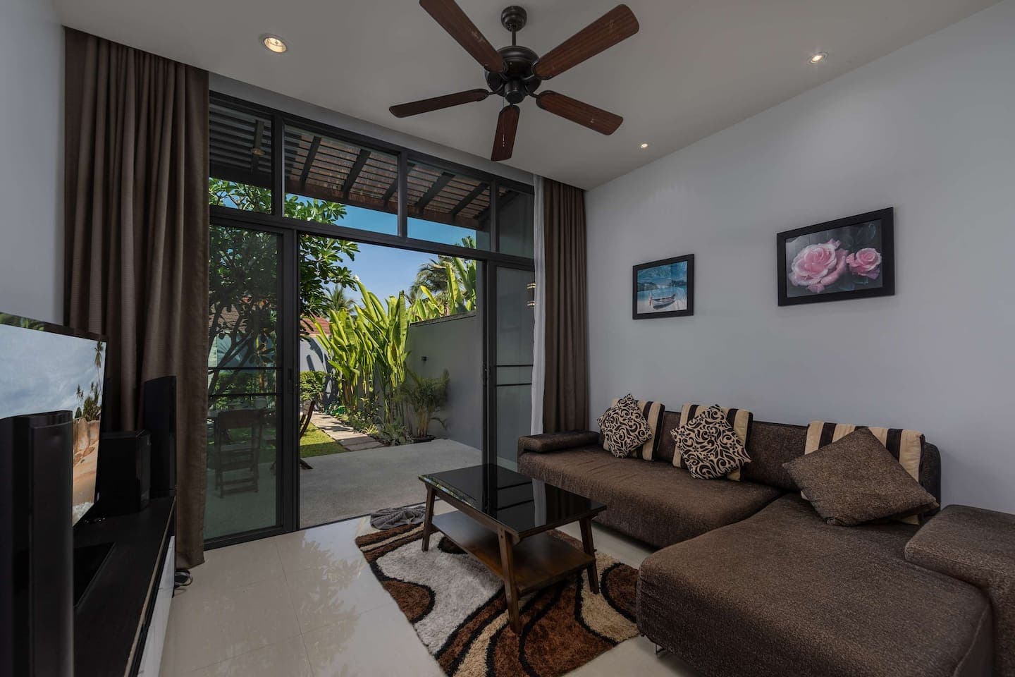 Villa 2 bedrooms with pool in Rawai, Phuket — photo 5
