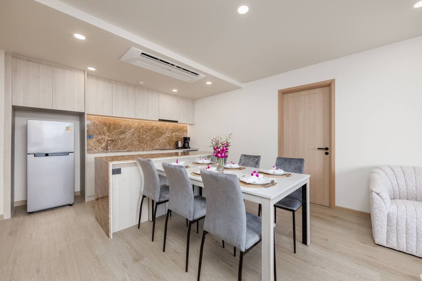 Apartment 2 bedrooms with pool in Bang Tao, Phuket — photo 5