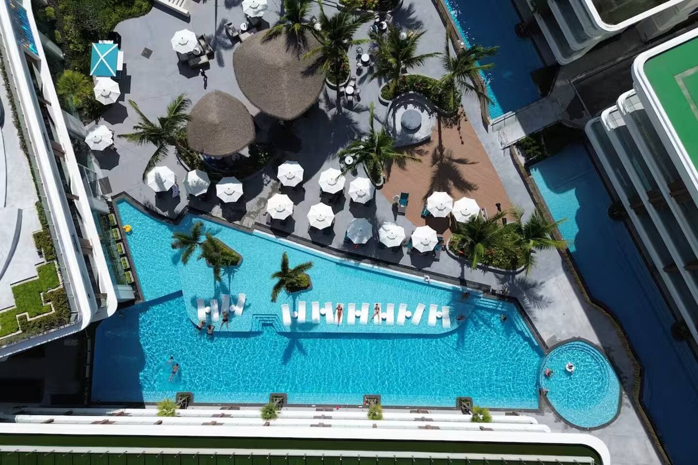 Apartment 1 bedroom with pool in Bang Tao, Phuket — photo 4