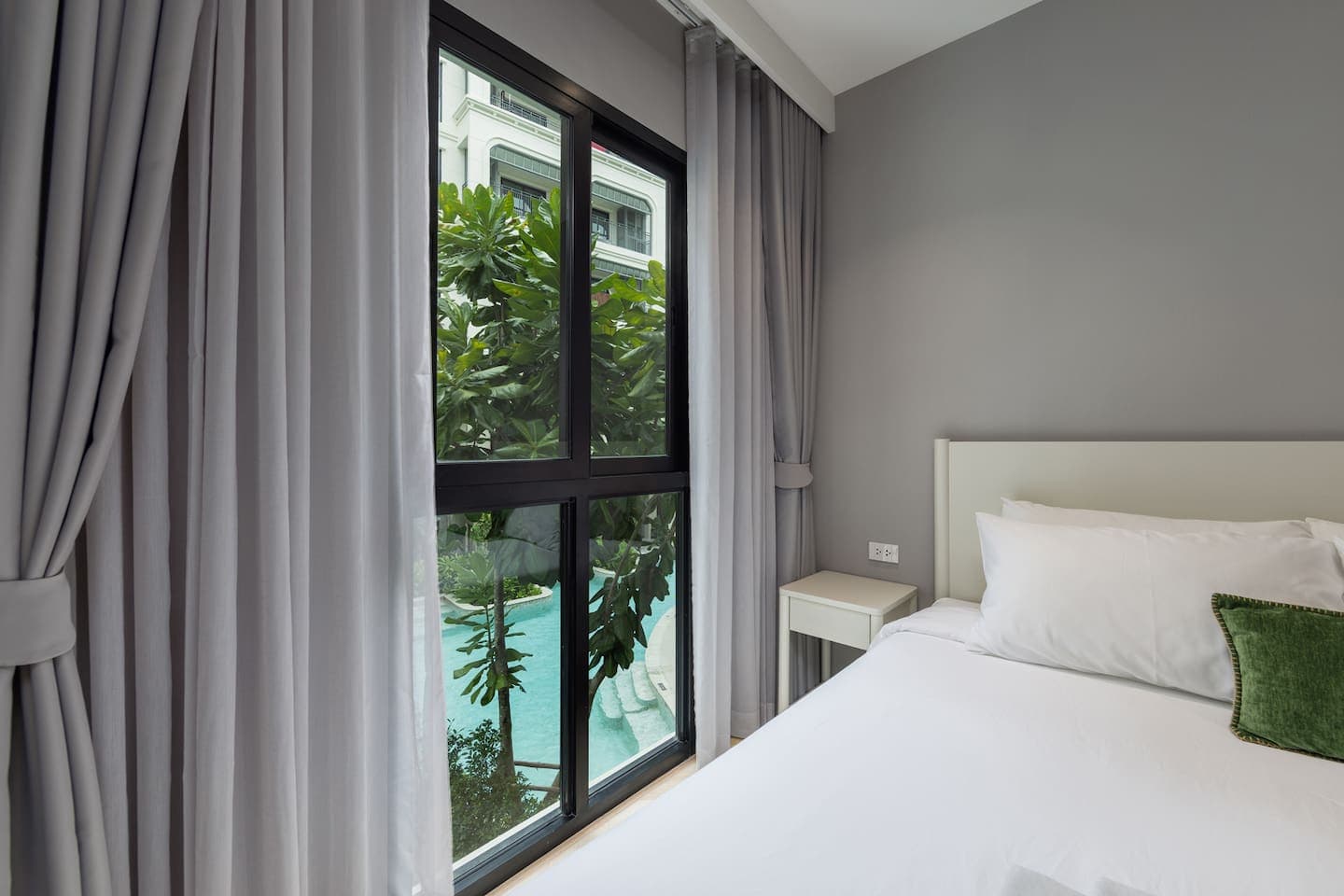 Apartment 1 bedroom with pool in Bang Tao, Phuket — photo 2