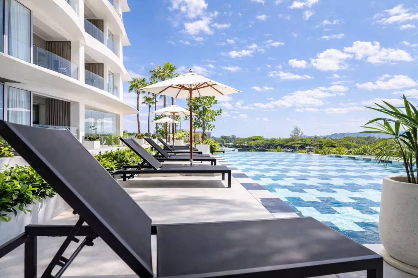 Apartment 1 bedroom with pool in Bang Tao, Phuket — photo 3