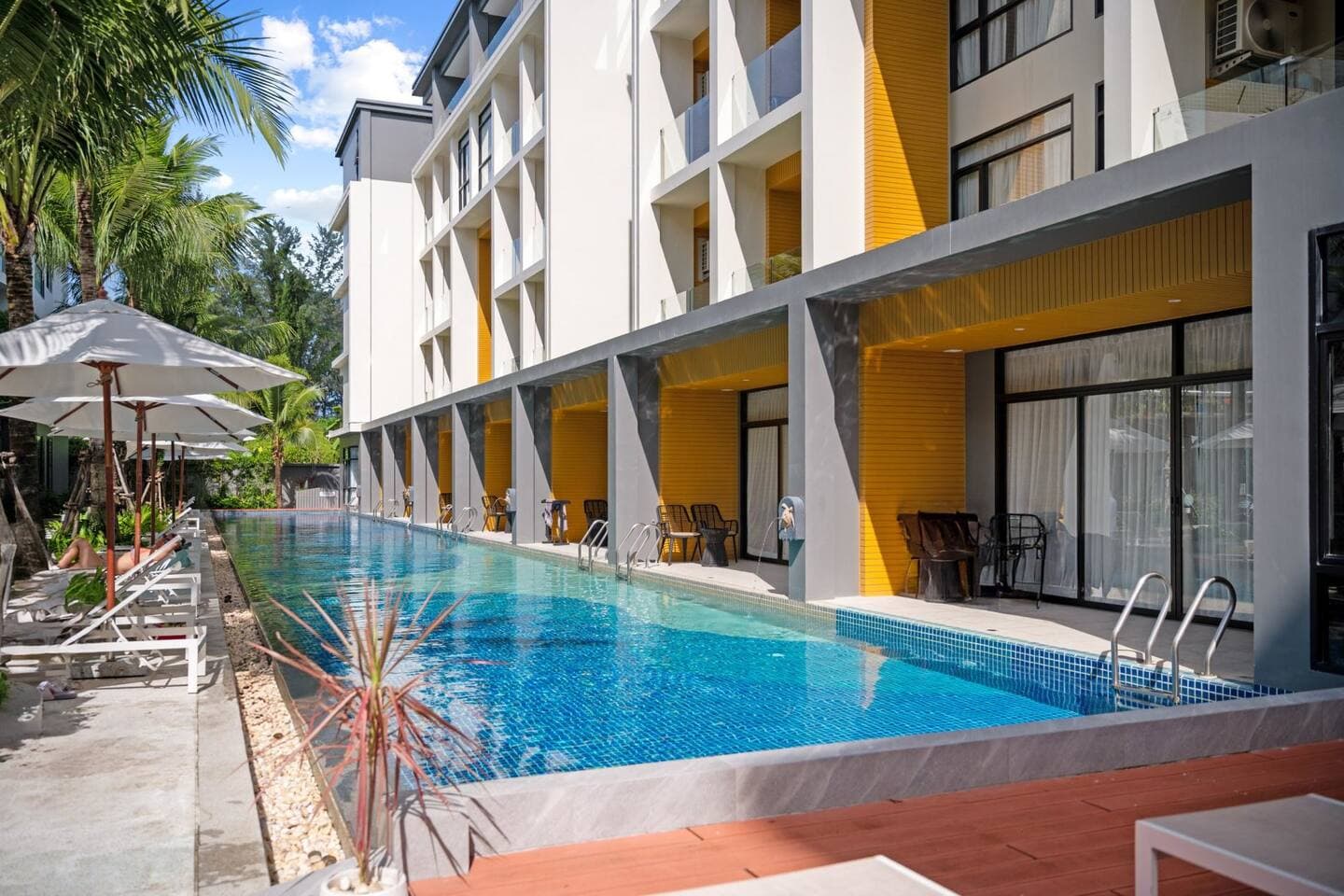 Apartment 1 bedroom with pool in Nai Yang, Phuket — photo 3