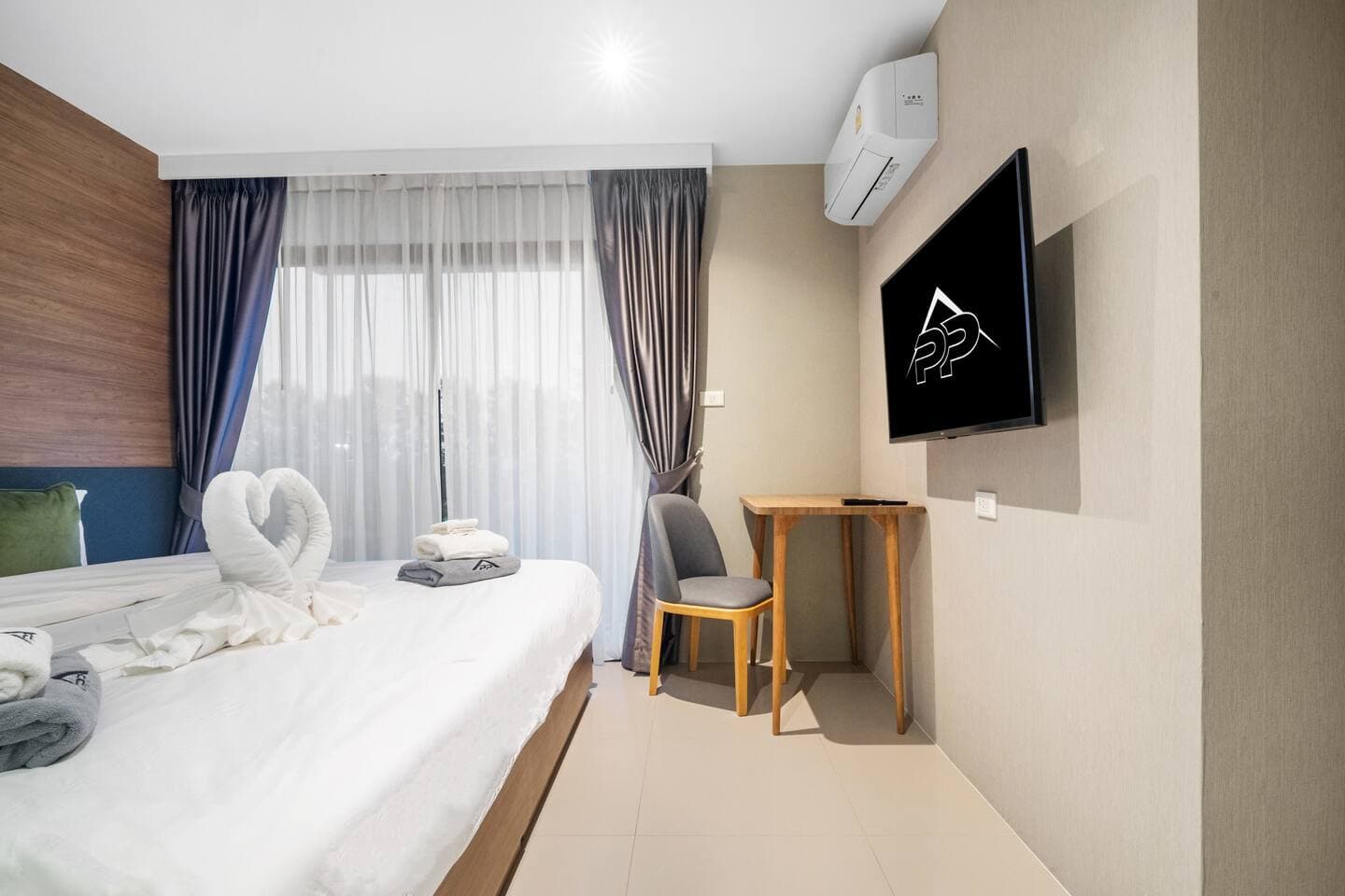 Apartment 2 bedrooms with pool in Nai Yang, Phuket — photo 3