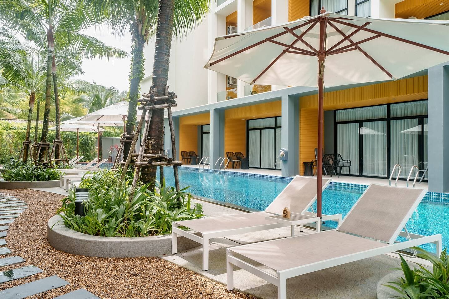 Apartment 1 bedroom with pool in Nai Yang, Phuket — photo 3