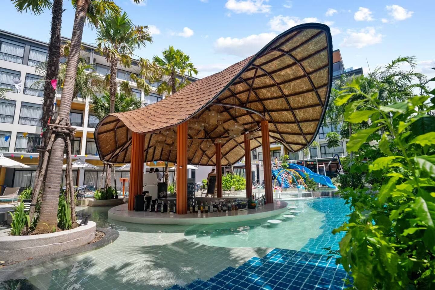 Apartment 1 bedroom with pool in Nai Yang, Phuket — photo 3