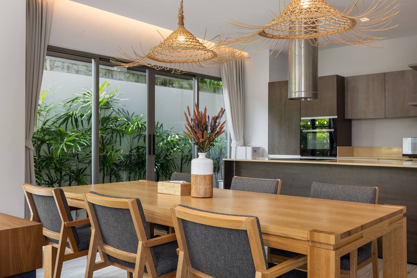 Villa 4 bedrooms with pool in Chalong, Phuket — photo 3