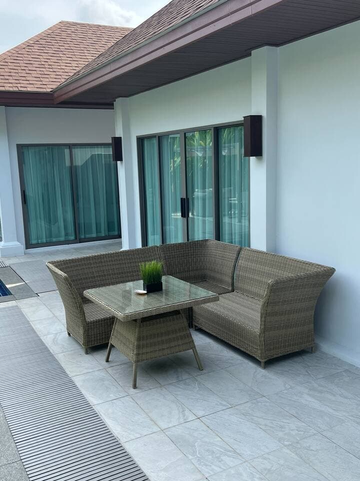Villa 4 bedrooms with pool in Chalong, Phuket — photo 4