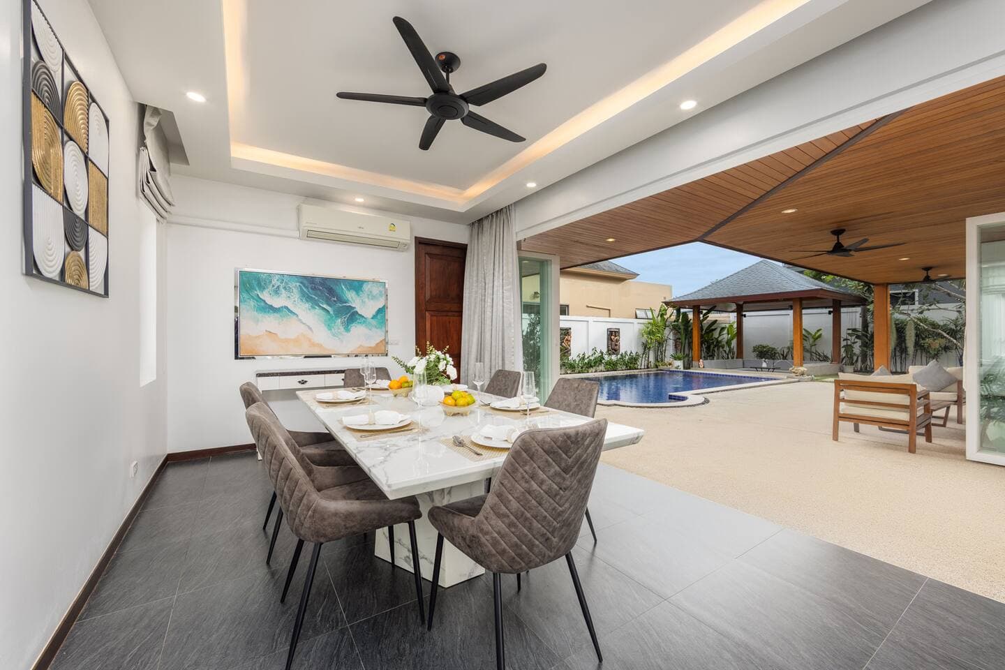 Villa 2 bedrooms with pool in Rawai, Phuket — photo 2