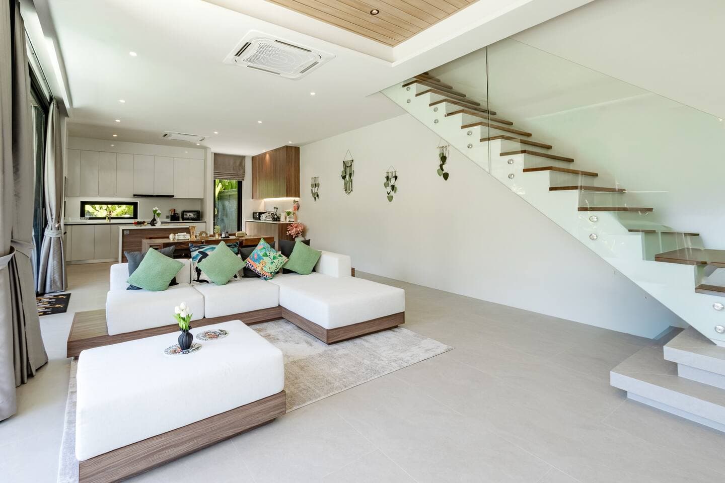Villa 4 bedrooms with pool in Bang Tao, Phuket — photo 5